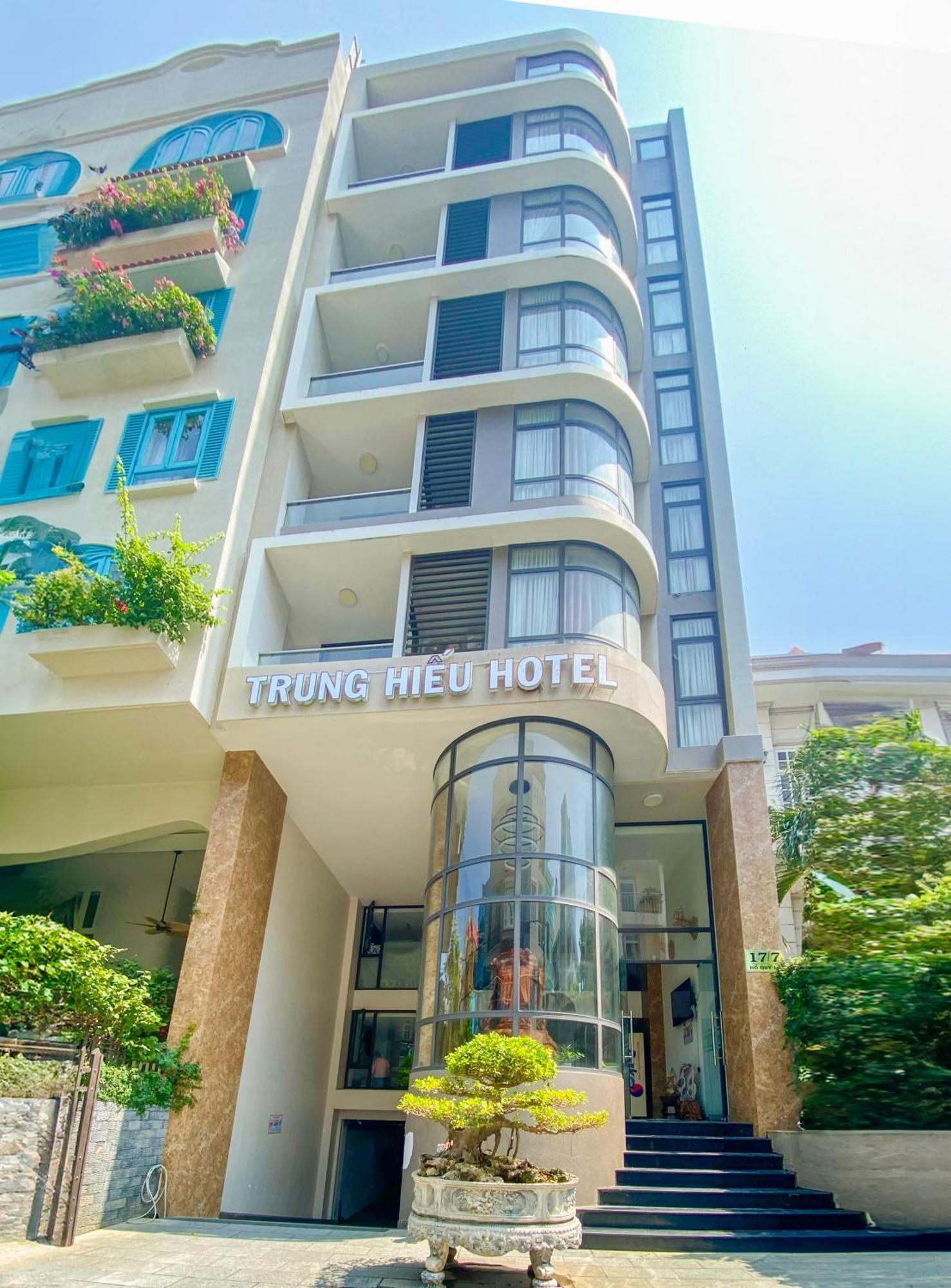 Khach San Trung Hieu Vung Tau酒店 外观 照片